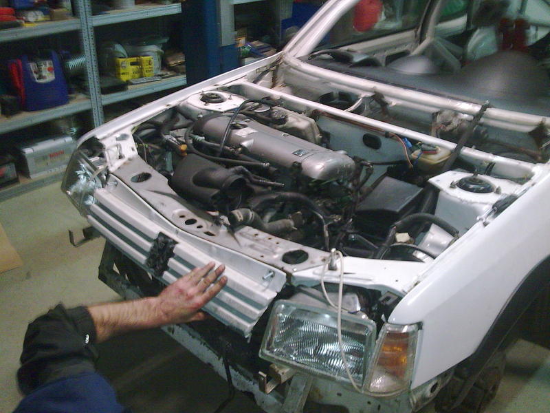 ch&#322;odnica z C15 1.9D -a i tak ledwo wesz&#322;a