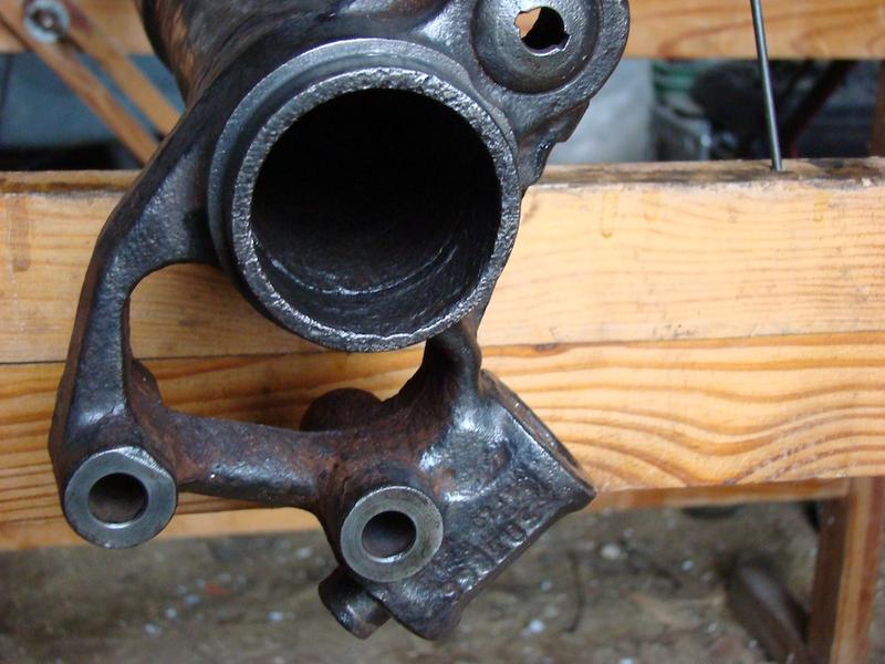 Jedna strona rury dosyć wytarta