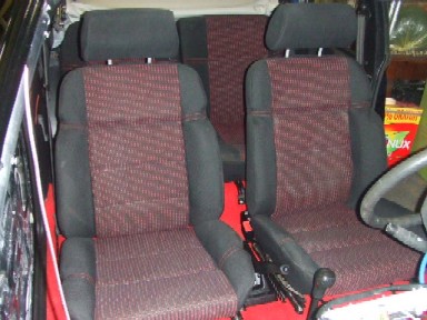 Siedzenia po naprawie.