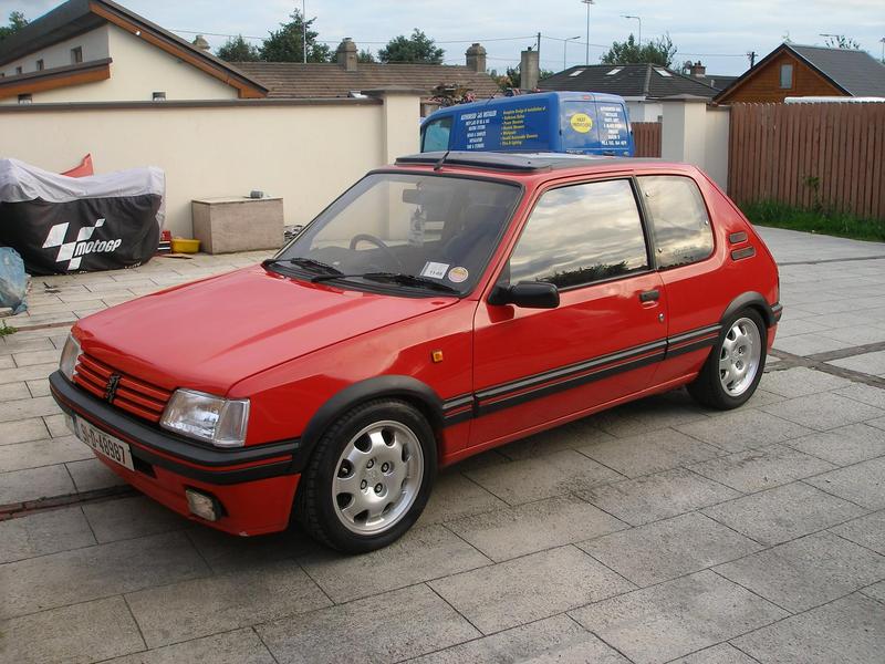 Maska z garbem juz na aucie